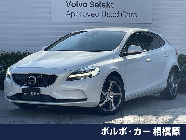 VOLVO / VOLVO V40