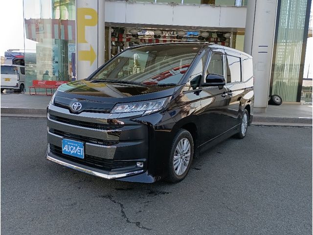 TOYOTA / NOAH