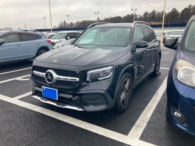 MERCEDES BENZ / MERCEDES BENZ GLB