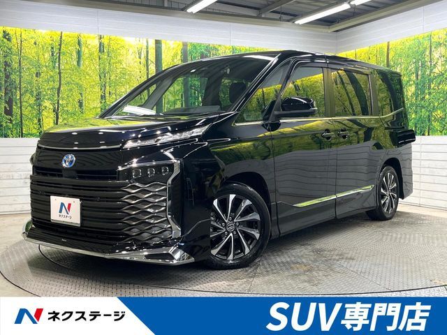 TOYOTA / VOXY HYBRID