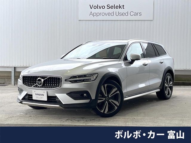 VOLVO / VOLVO V60 CROSS COUNTRY