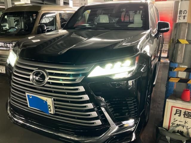 TOYOTA / LEXUS LX600