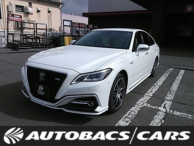 TOYOTA / CROWN sedan hybrid 4WD