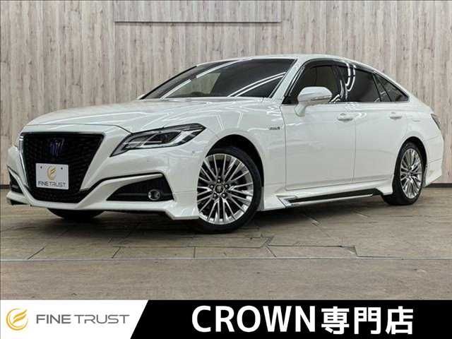 TOYOTA / CROWN sedan hybrid