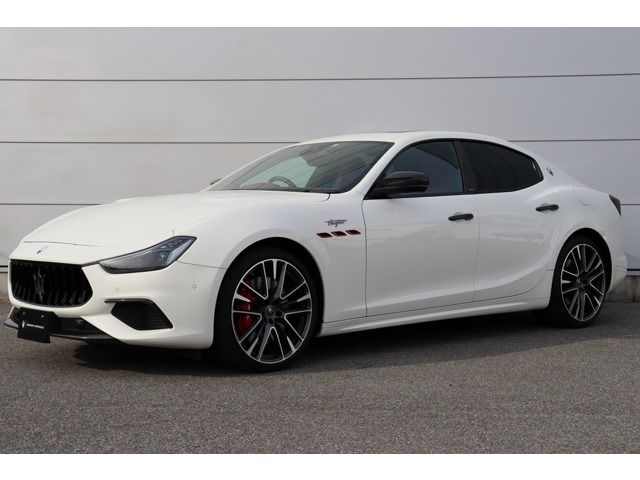 MASERATI / MASERATI GHIBLI Sedan