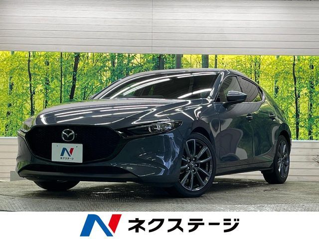 Japanese used car Ref# 1533072 MAZDA / MAZDA3 FASTBACK