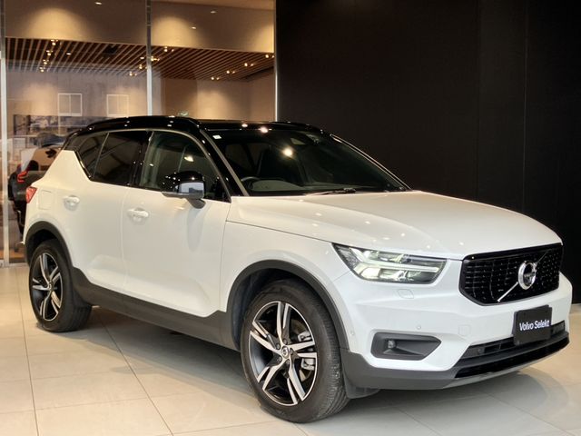 VOLVO / VOLVO XC40