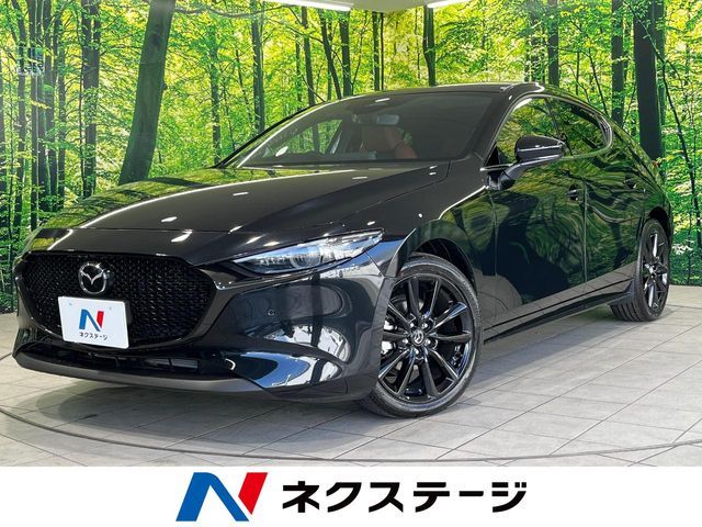 Japanese used car Ref# 1534040 MAZDA / MAZDA3 FASTBACK