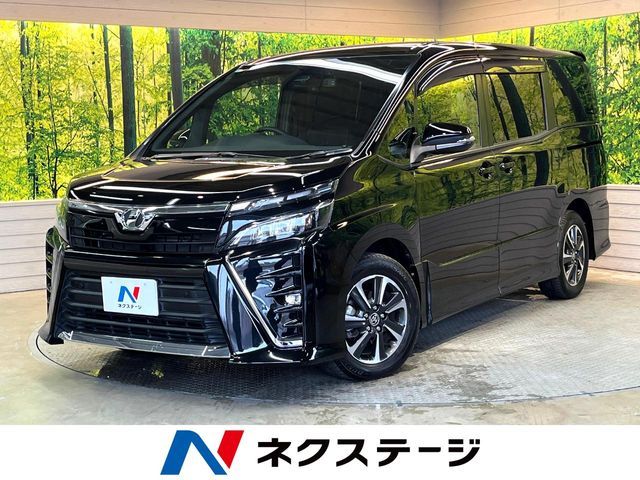 TOYOTA / VOXY
