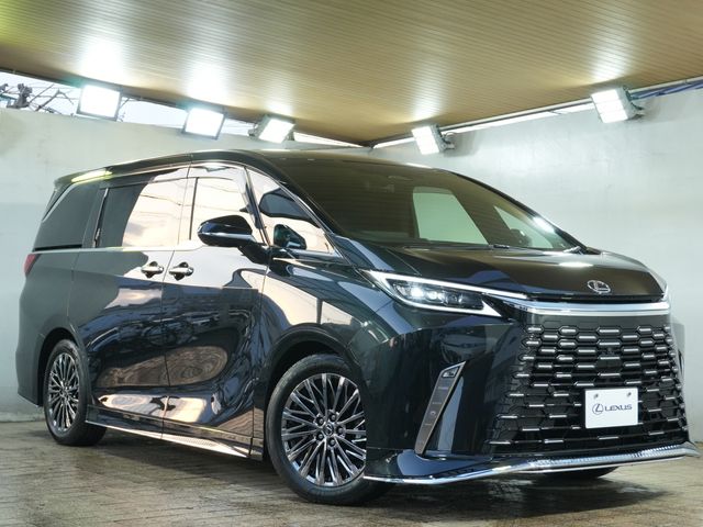 TOYOTA / ﾚｸｻｽ LM500h