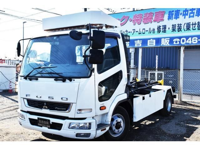 MITSUBISHI FUSOU / FIGHTER