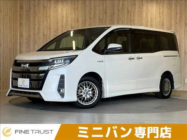 TOYOTA / NOAH HYBRID