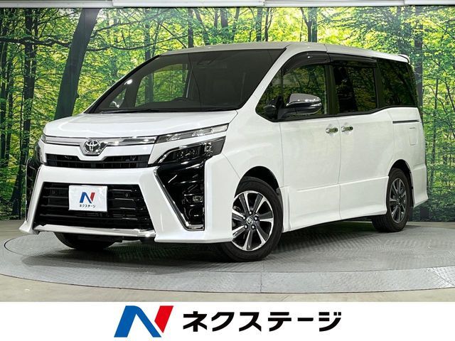 TOYOTA / VOXY