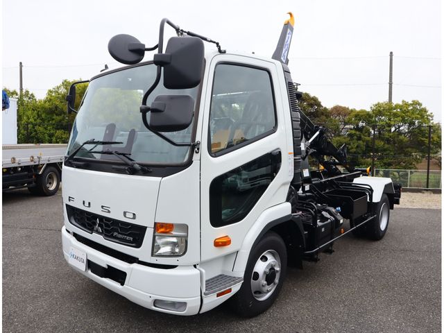 MITSUBISHI FUSOU / FIGHTER