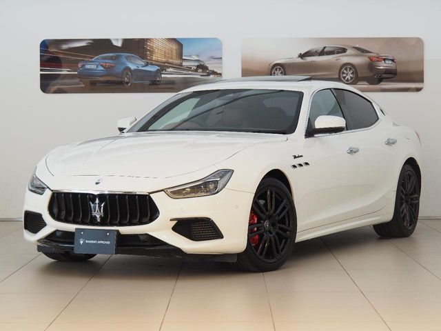 MASERATI / MASERATI GHIBLI Sedan