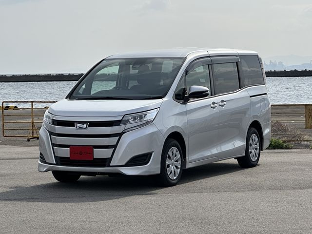 TOYOTA / NOAH