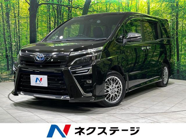 TOYOTA / VOXY HYBRID