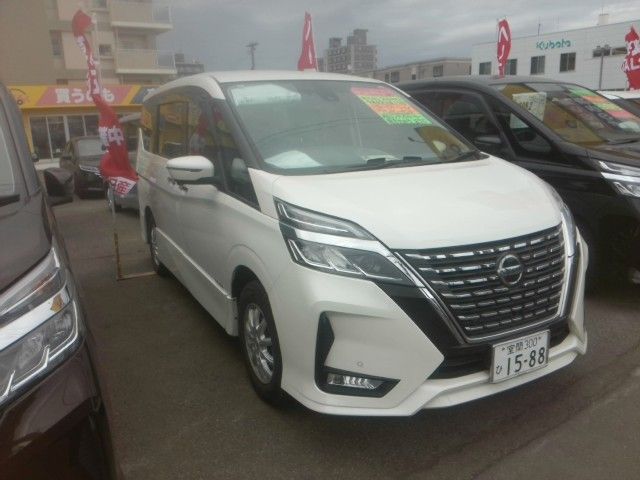 NISSAN / SERENA  S-HYBRID 4WD