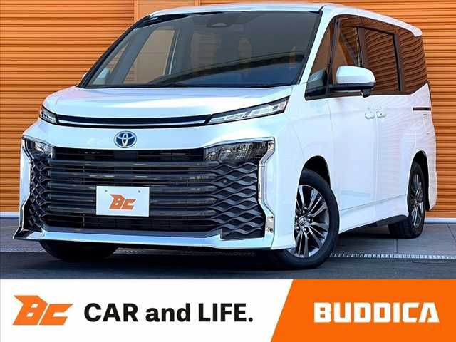 TOYOTA / VOXY HYBRID