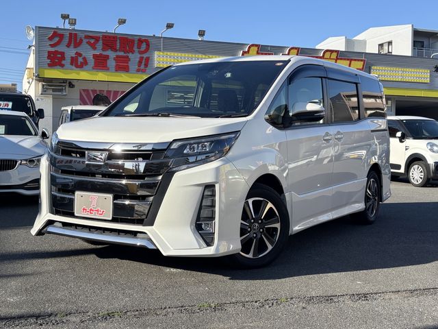 TOYOTA / NOAH