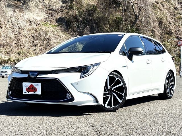 TOYOTA / COROLLA TOURING HYBRID