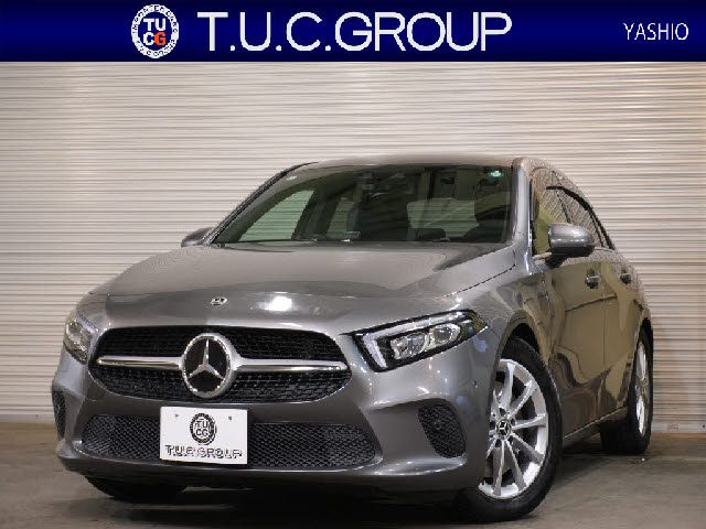 MERCEDES BENZ / MERCEDES BENZ A class sedan