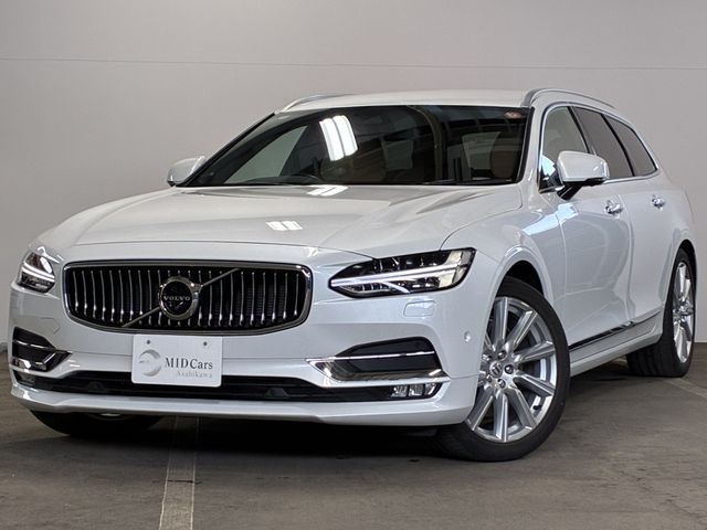 VOLVO / VOLVO V90