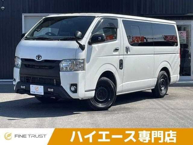 TOYOTA / HIACE van 4WD