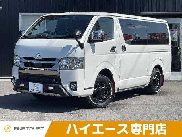 TOYOTA / HIACE van 4WD