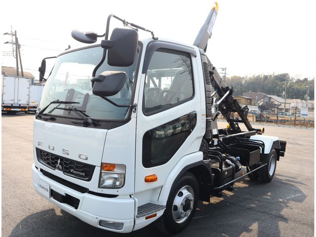 MITSUBISHI FUSOU / FIGHTER