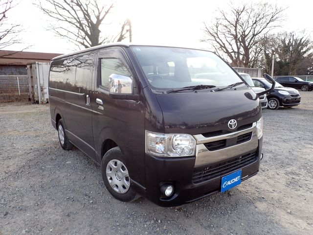 TOYOTA / HIACE van 2WD