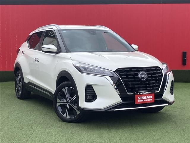 NISSAN / KICKS