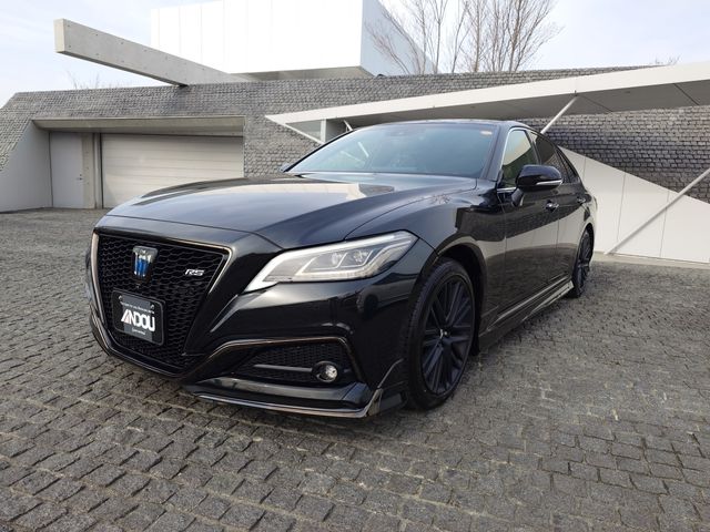 TOYOTA / CROWN sedan hybrid