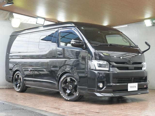 TOYOTA / HIACE wagon