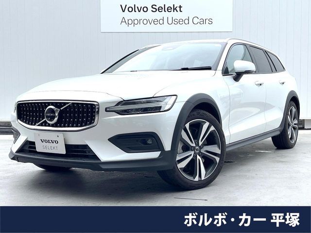 Japanese used car Ref# 1539928 VOLVO / VOLVO V60 CROSS COUNTRY