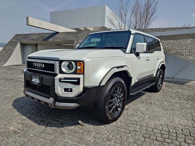 TOYOTA / LANDCRUISER 250