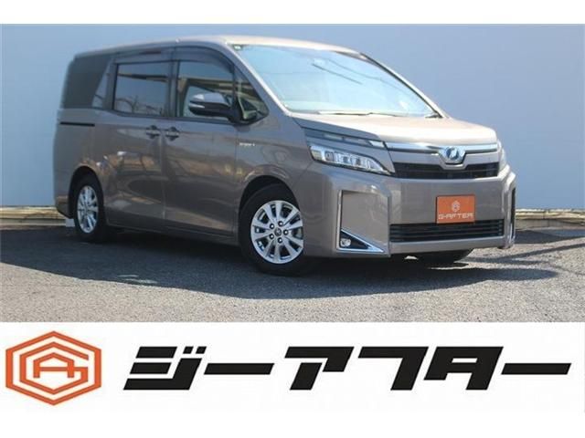 TOYOTA / VOXY HYBRID