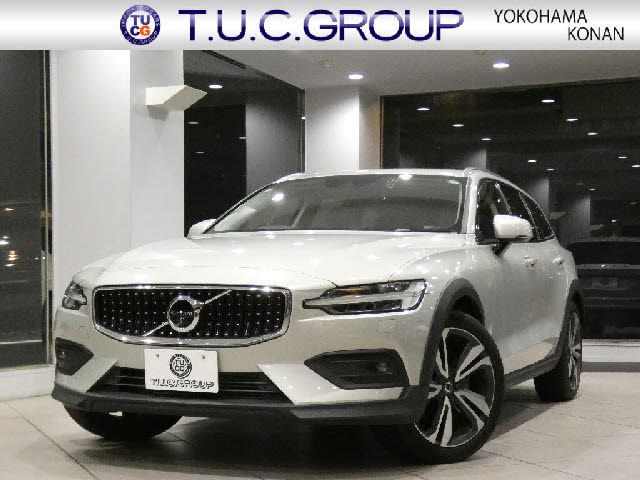 Japanese used car Ref# 1541255 VOLVO / VOLVO V60 CROSS COUNTRY