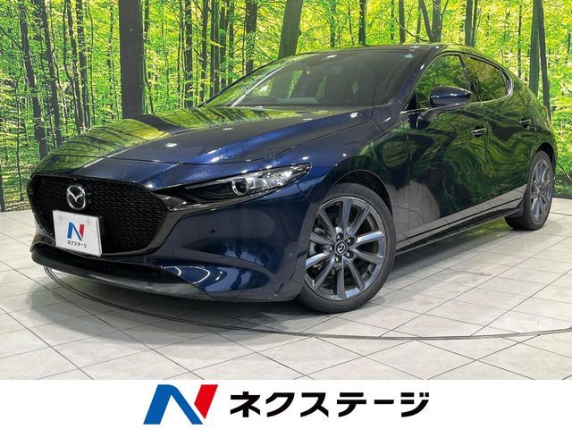 Japanese used car Ref# 1541351 MAZDA / MAZDA3 FASTBACK