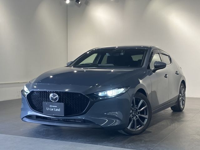 Japanese used car Ref# 1541750 MAZDA / MAZDA3 FASTBACK