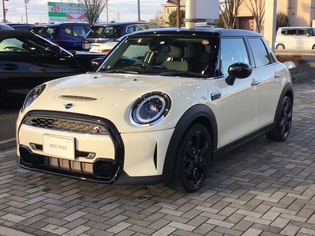 Japanese used car Ref# 1541932 BMW / MINI COOPER S 5DOOR