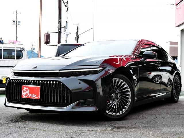 TOYOTA / CROWN sedan hybrid