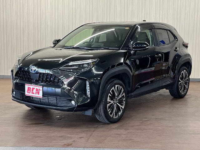 TOYOTA / YARIS CROSS HYBRID