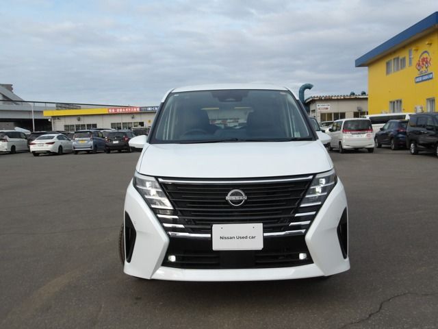 Japanese used car Ref# 1542409 NISSAN / SERENA  WG 4WD