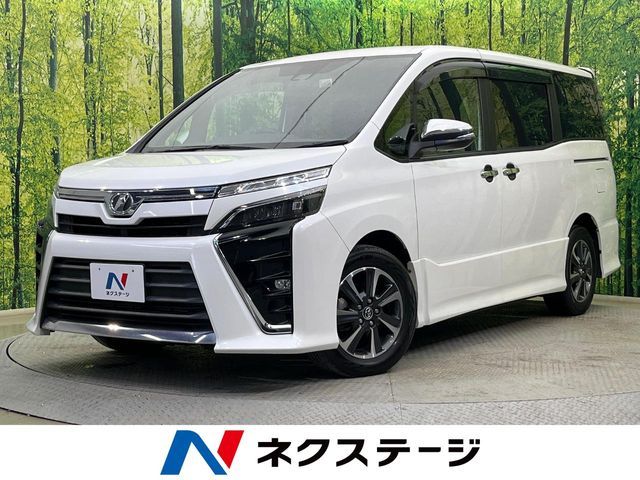 TOYOTA / VOXY
