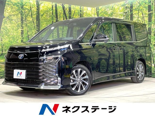 TOYOTA / VOXY HYBRID