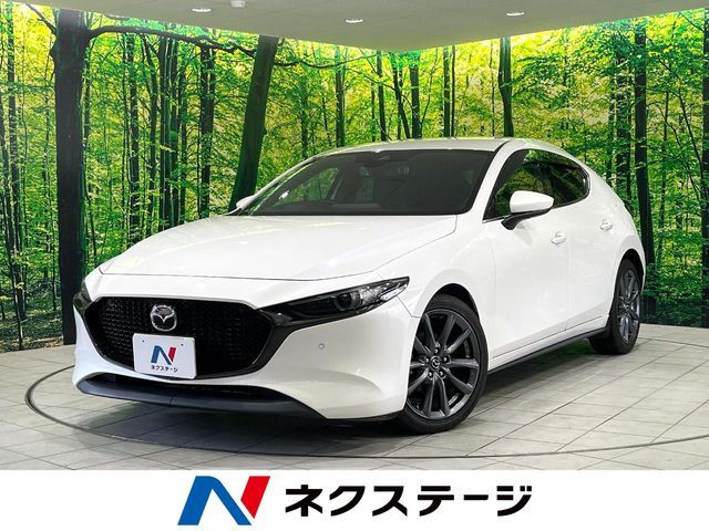 Japanese used car Ref# 1542870 MAZDA / MAZDA3 FASTBACK