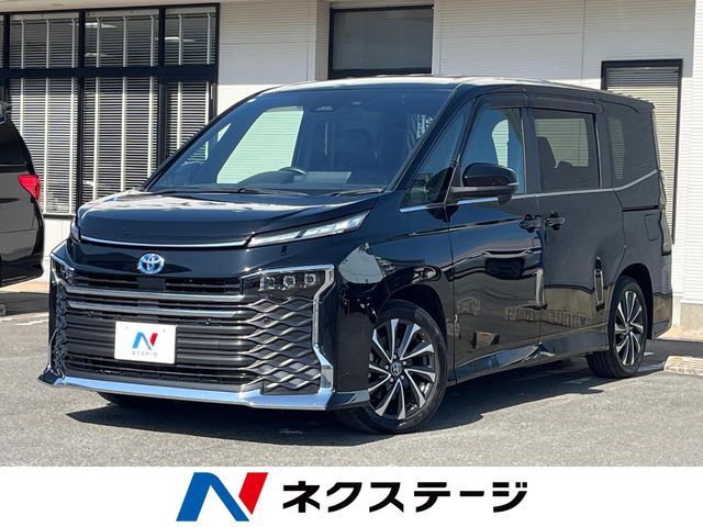 TOYOTA / VOXY HYBRID