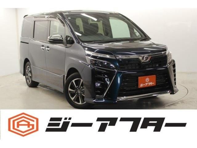 TOYOTA / VOXY