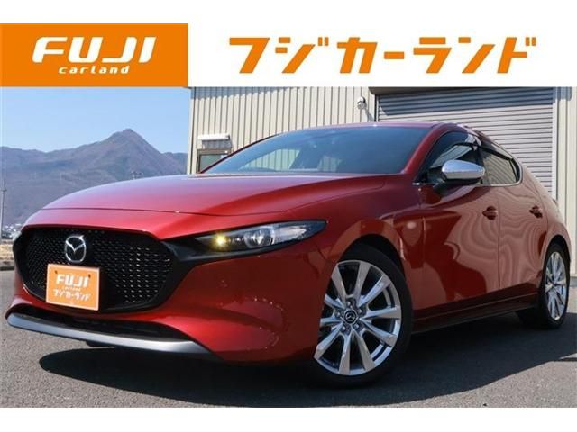 Japanese used car Ref# 1543104 MAZDA / MAZDA3 FASTBACK